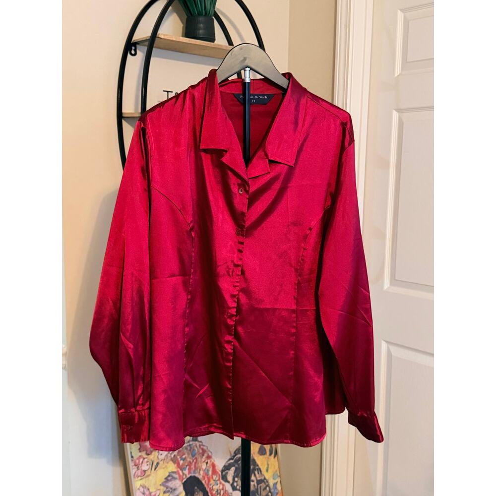 Preston and York Red Maroon Satin Top euc 20w